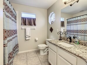 Bathroom - Anthony's Southern Dunes Vacation Home (Haines City)