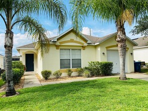 Exterior - Mike's Southern Dunes Vacation Home (Haines City)