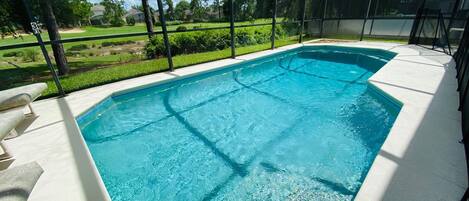 Piscine extérieure