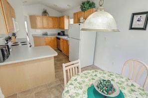 Dishwasher - Kay's Southern Dunes Vacation Home (Haines City)