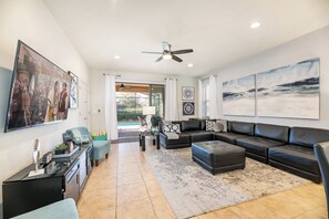 TV - Happy Place at Windsor at Westside (Kissimmee)