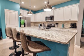 洗碗機、兒童餐椅