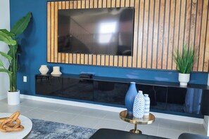 Interior - 5 Bed Windsor Island Vacation Townhome (Davenport)