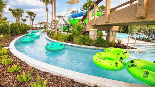 Pool - A Touch of Blue at Windsor Island Resort (Davenport)