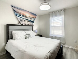 5 bedrooms, iron/ironing board, bed sheets