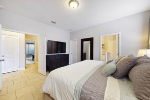 5 slaapkamers, een strijkplank/strijkijzer, beddengoed