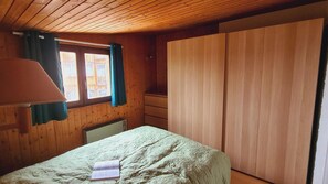 3 Schlafzimmer, Bügeleisen/Bügelbrett, WLAN