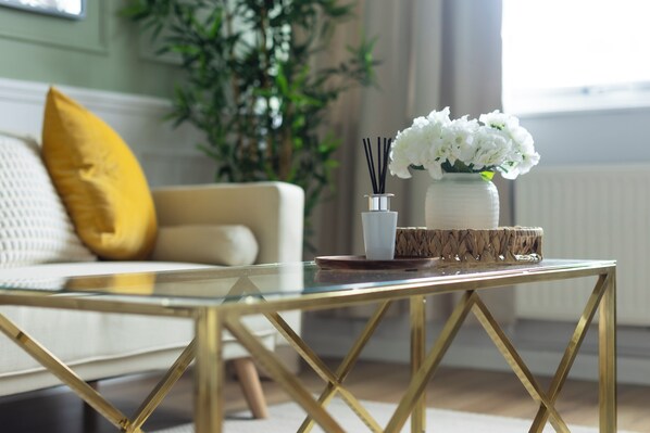 House | Interior - Grace House - 15 Minutes To Central London (London)