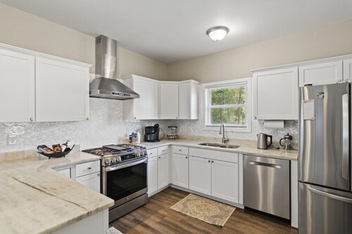 Rose Haven: Peaceful in Athens