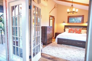 9 habitaciones, tabla de planchar con plancha, wifi y ropa de cama