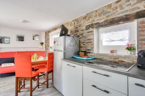 雪櫃、微波爐、洗碗機、咖啡機/沖茶器