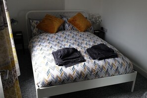 Maison | 3 chambres, fer et planche à repasser, accès au Wi-Fi (inclus)