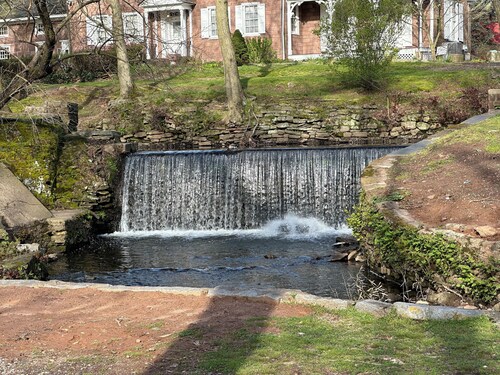 Beautiful house, extremely family friendly, very close to New York City