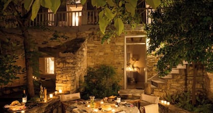 AMPLE PLACES, Polytimo House and Monadiko House
at Pano Lefkara Village