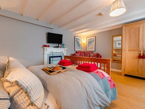 1 quarto, Wi-Fi de cortesia, roupa de cama