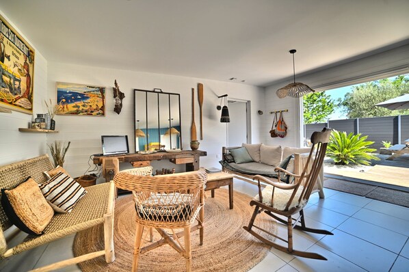 Interior - Casa Marcel, 4 Chambres, 4 Sdb, Décoration Bohème, au Calme Dans la Pinède (La Tremblade)