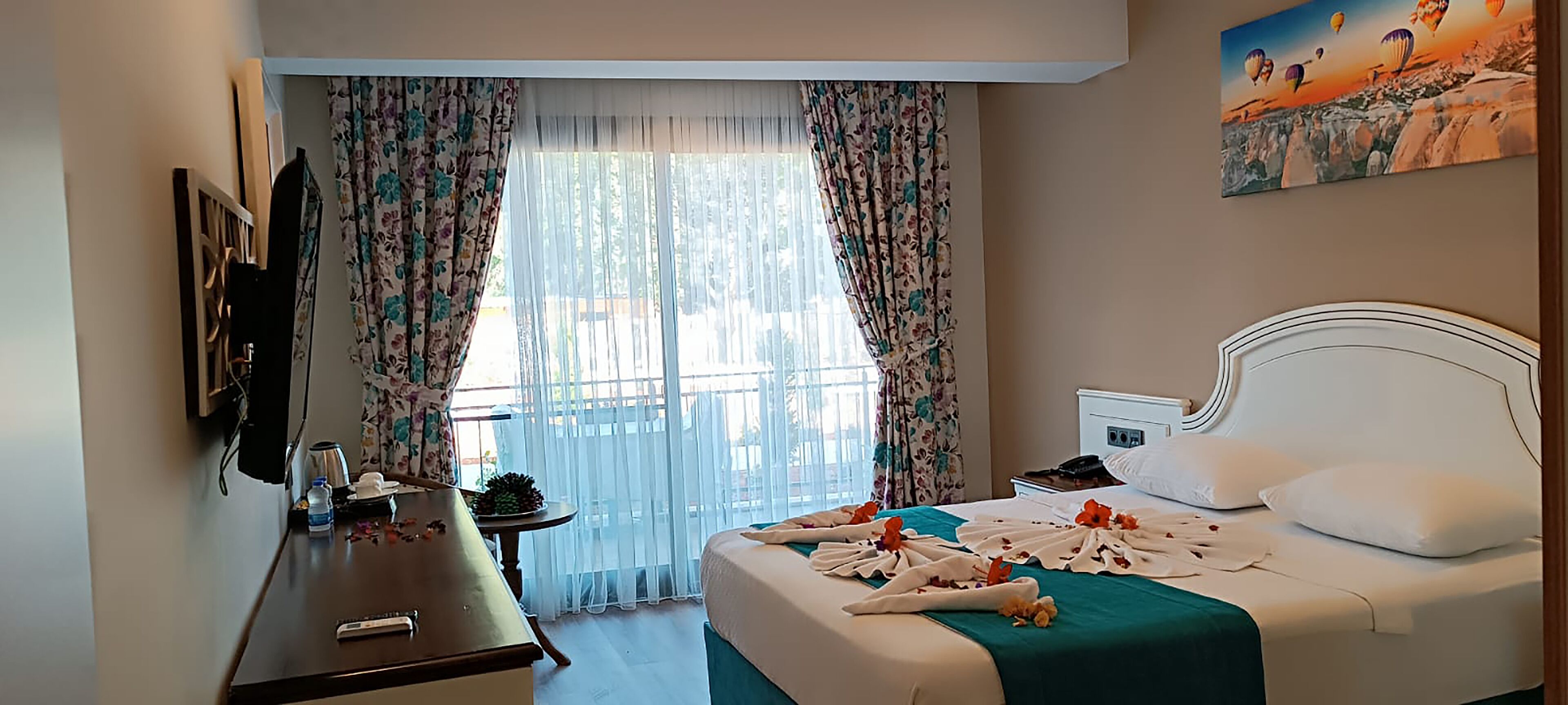 1 bedroom, Egyptian cotton sheets, premium bedding, minibar