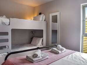 4 chambres, Wi-Fi gratuit, draps fournis