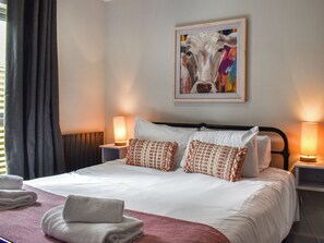 4 habitaciones, wifi gratis y ropa de cama