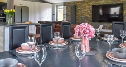 4 bedroom accommodation in Kirkby Lonsdale