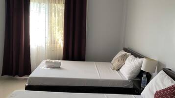 4 bedrooms, iron/ironing board, travel cot, free WiFi