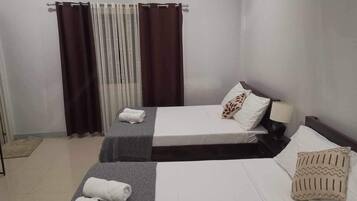 4 bedrooms, iron/ironing board, travel crib, free WiFi