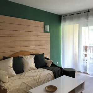 Smart TV - Bagneres de Luchon, Résidence Avec Piscine (Bagnères-de-Luchon)