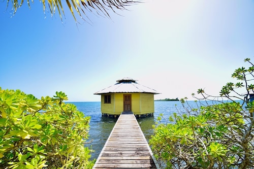 Mango Creek Resort 