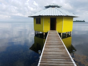 Balcony view - Mango Creek Resort (Roatan)