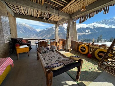 卡纳巴多什度假村