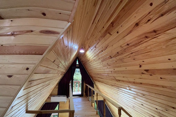 Honeymoon Cottage | Premium bedding, down comforters, Select Comfort beds, in-room safe
