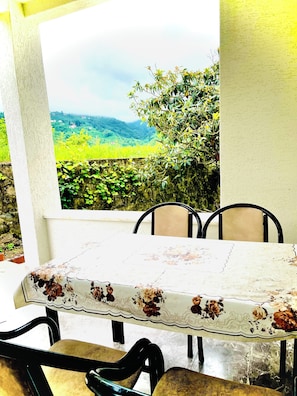 Apartamento real, vista para o parque | Terraço/pátio