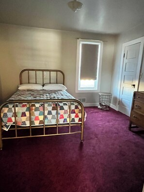 2 bedrooms, iron/ironing board