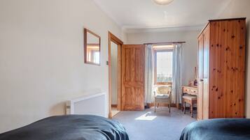 2 bedrooms, free WiFi, bed sheets