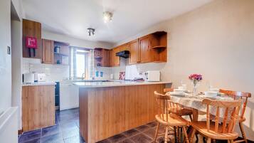 Dishwasher, highchair