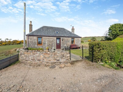 Kilbride Cottage-UK46886