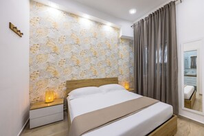 Deluxe Apartment | 1 bedroom, desk, laptop workspace, free WiFi - DCR House Murales (Naples)