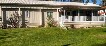 Quiet retreat at Waitts Lake 