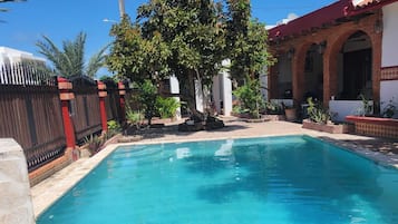 Alberca al aire libre