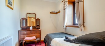 Eryb Cottage - UK46883