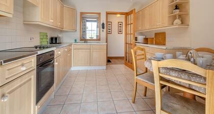 Eryb Cottage - UK46883