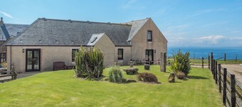 Eryb Cottage - UK46883