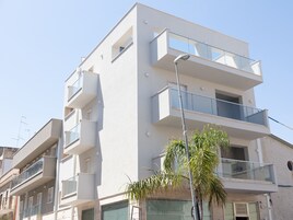 Fachada de la propiedad