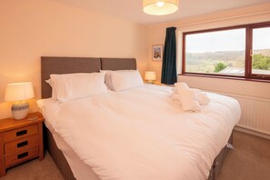 3 dormitorios, Internet, ropa de cama