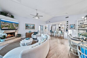 Smart TV, fireplace, ping pong