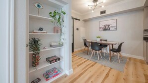Dining - Cozy Oasis Apt - In Med Center & NRG (Houston)