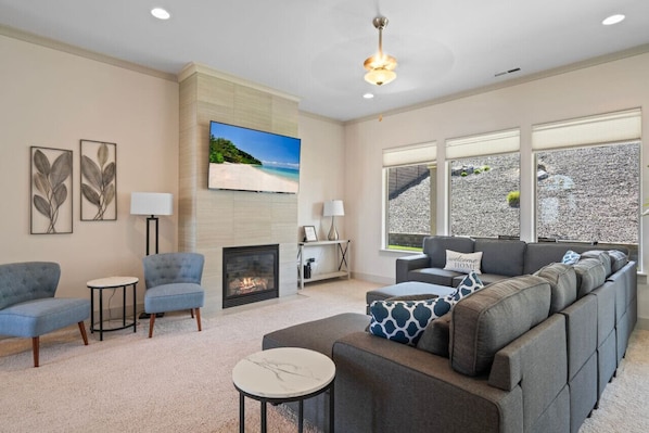 Smart TV, fireplace, offices