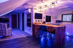 Refrigerador, microondas, horno, placa de cocina