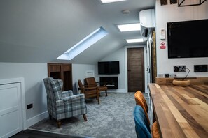 Apartment | Living area | TV, fireplace - Annex, 2 Bed, Sleeps 4, Parking (Ossett)