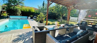 Maison Chaleureuse Avec Piscine Proche de Bordeaux
